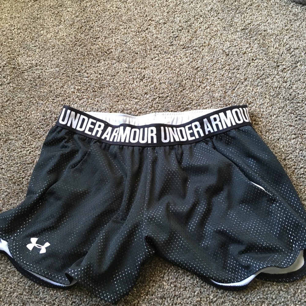 Black under armour shorts